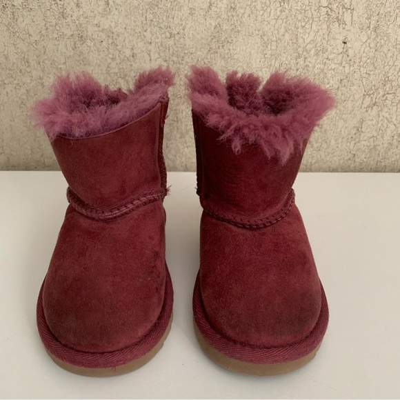 UGG Toddler Boots Bailey Bow Burgundy Plush Lined Footwear 6 Winter Snow Boots - Picture 2 of 9